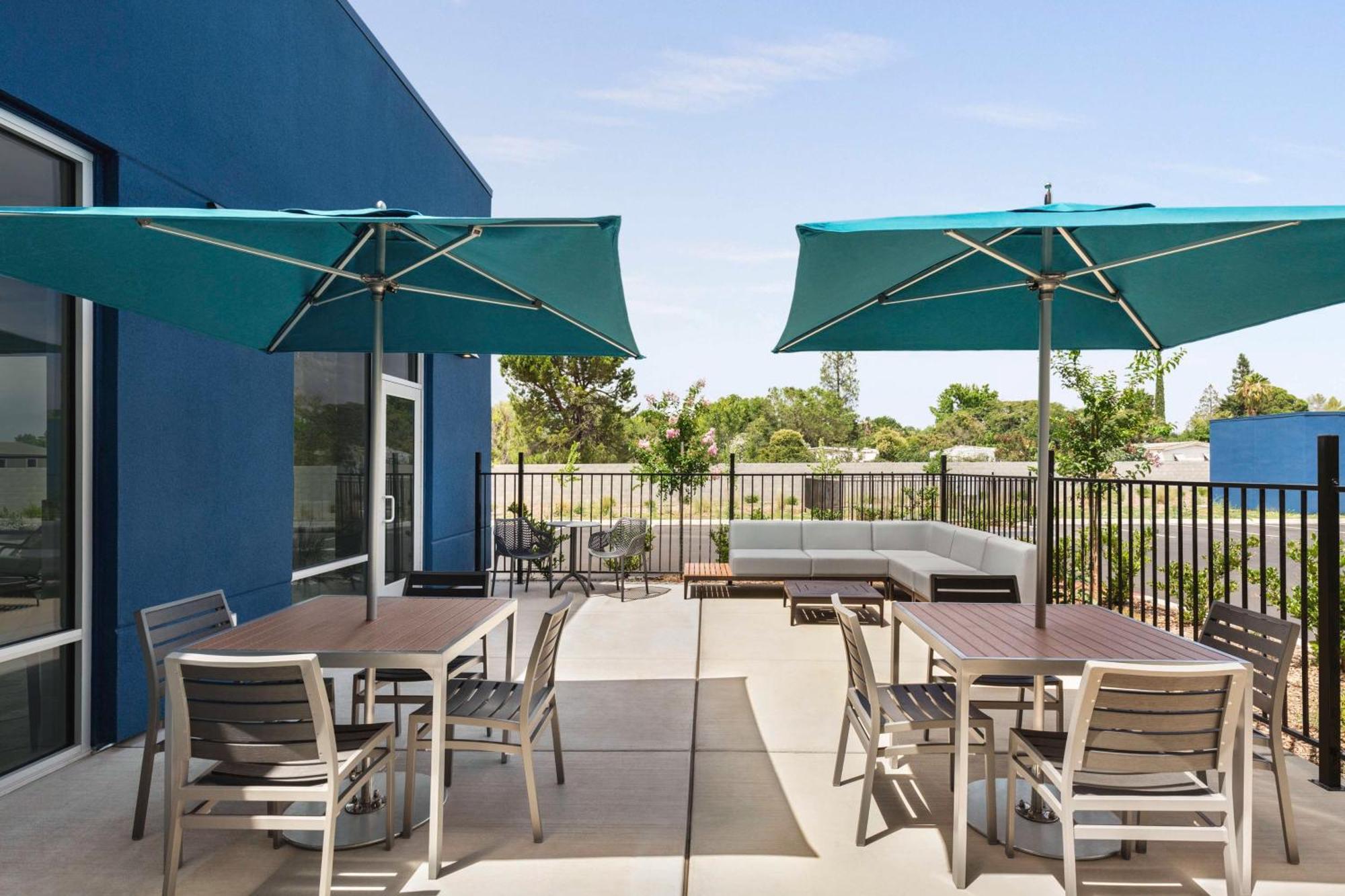 Hampton Inn & Suites Oroville Buitenkant foto